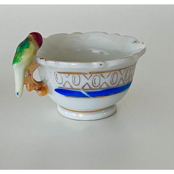 Charming Vintage Miniature Parrot Handle Tea Cups Tiny Collectible Set of 2 - Picture 3 of 12